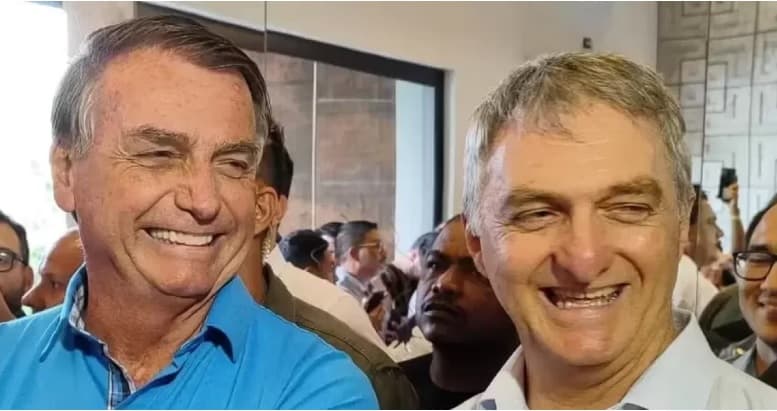 Família Bolsonaro acerta quadra na Mega da Virada com aposta que inclui o número 13