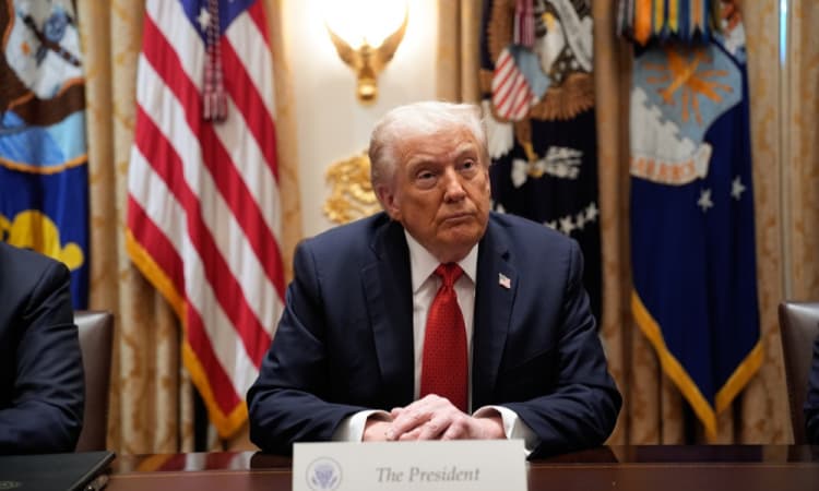 Trump recua e decide não impor tarifas a países europeus após reunião com a Otan