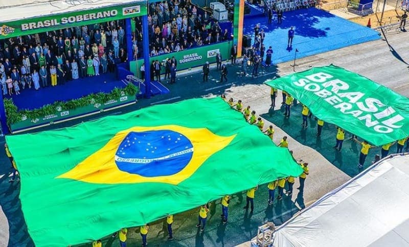 Ministro Sidônio Palmeira avalia resultados do governo em 2025