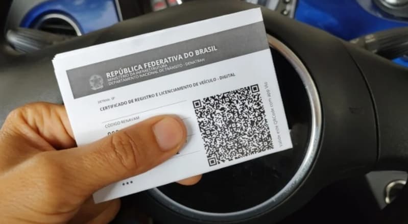 Motoristas de São Paulo são alertados sobre pagamento obrigatório do licenciamento veicular em 2026 além do IPVA.